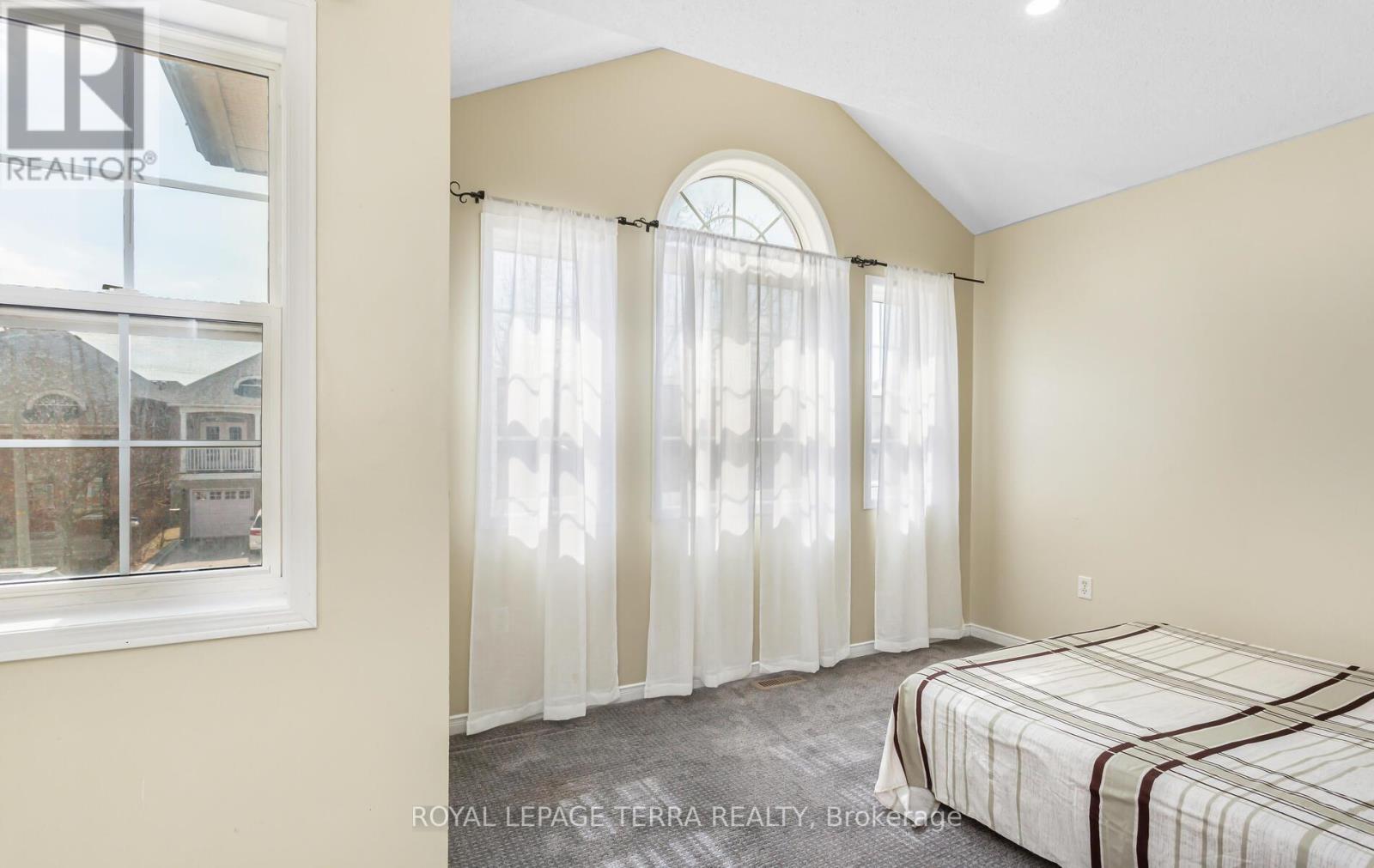 355 Edenbrook Hill Drive, Brampton, Ontario  L7A 2N4 - Photo 28 - W12243416