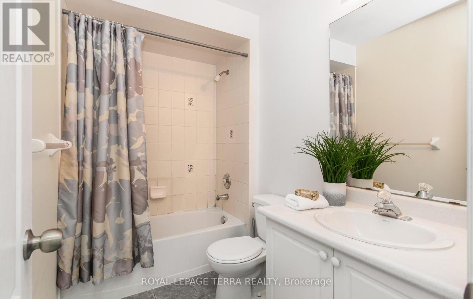 355 Edenbrook Hill Drive, Brampton, Ontario  L7A 2N4 - Photo 35 - W12243416