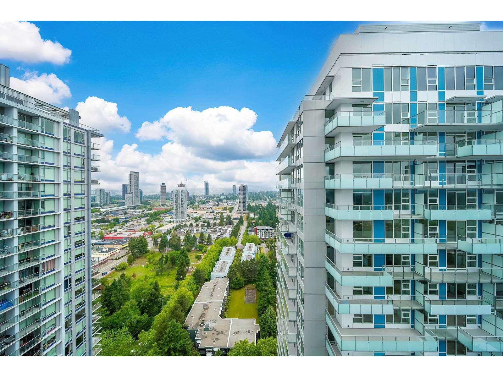 3301 13768 100 AVENUE, Surrey, British Columbia