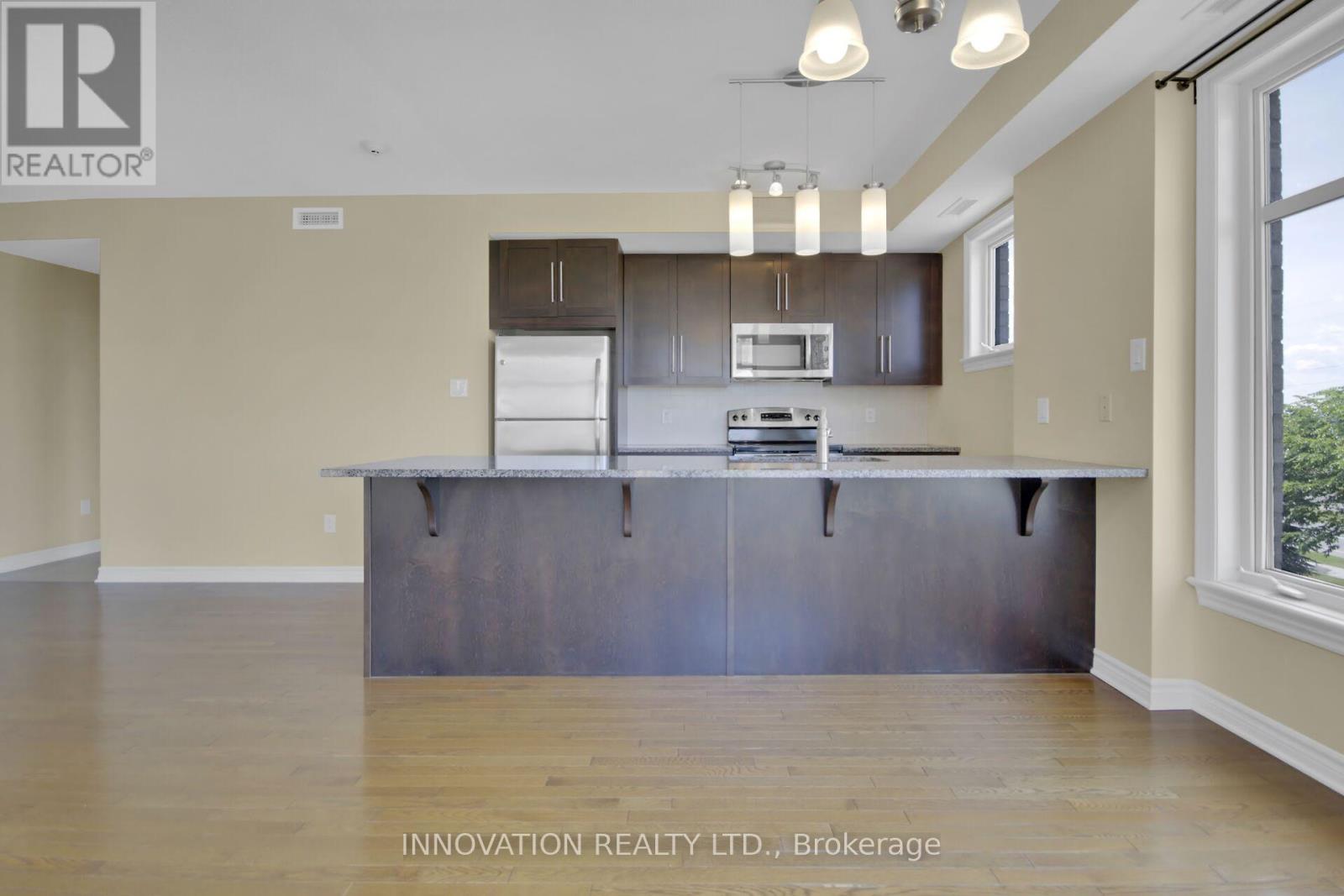 201 - 180 Guelph Private, Ottawa, Ontario  K2T 0J6 - Photo 11 - X12243473