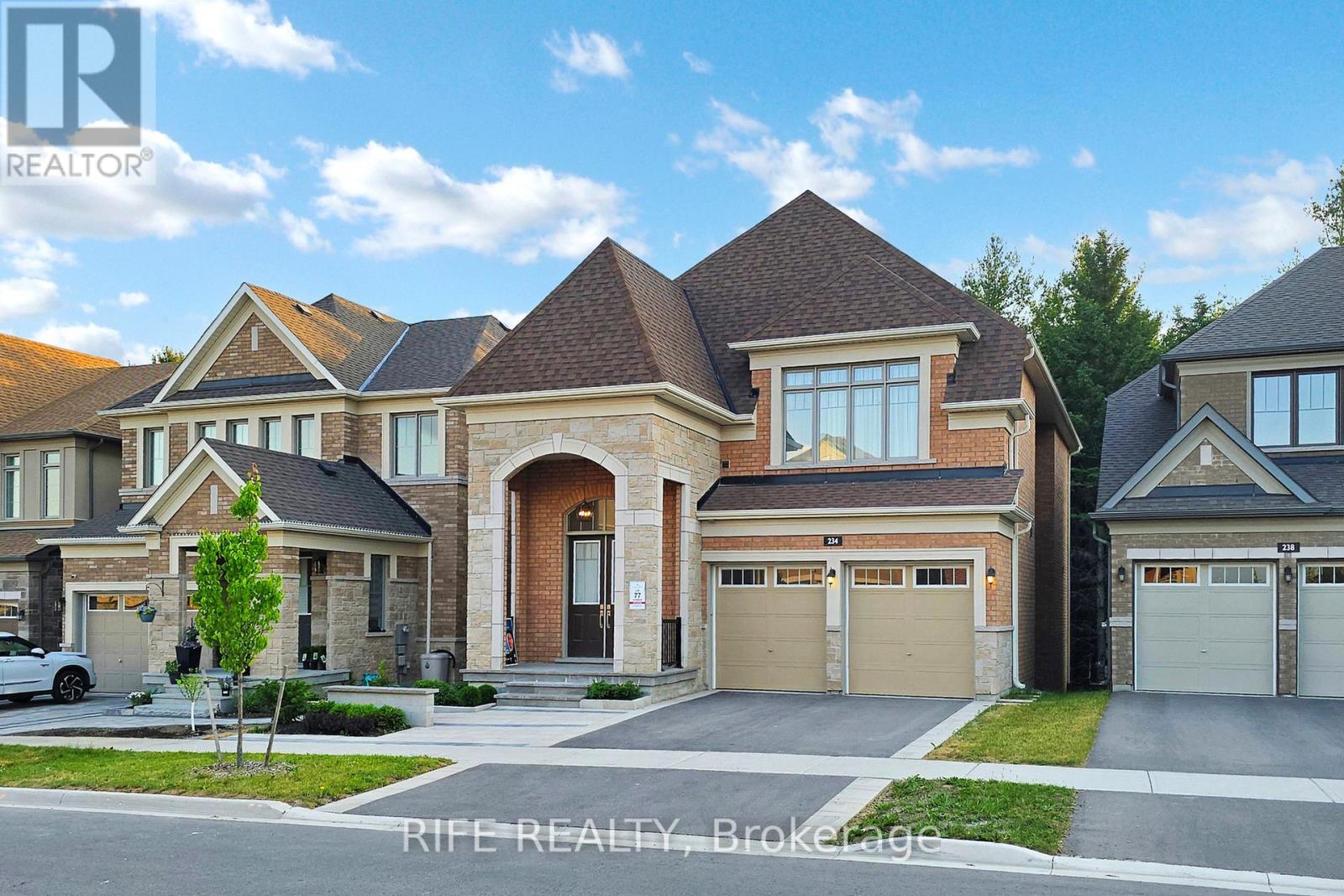 Property at 234 SIKURA CIRCLE image 2