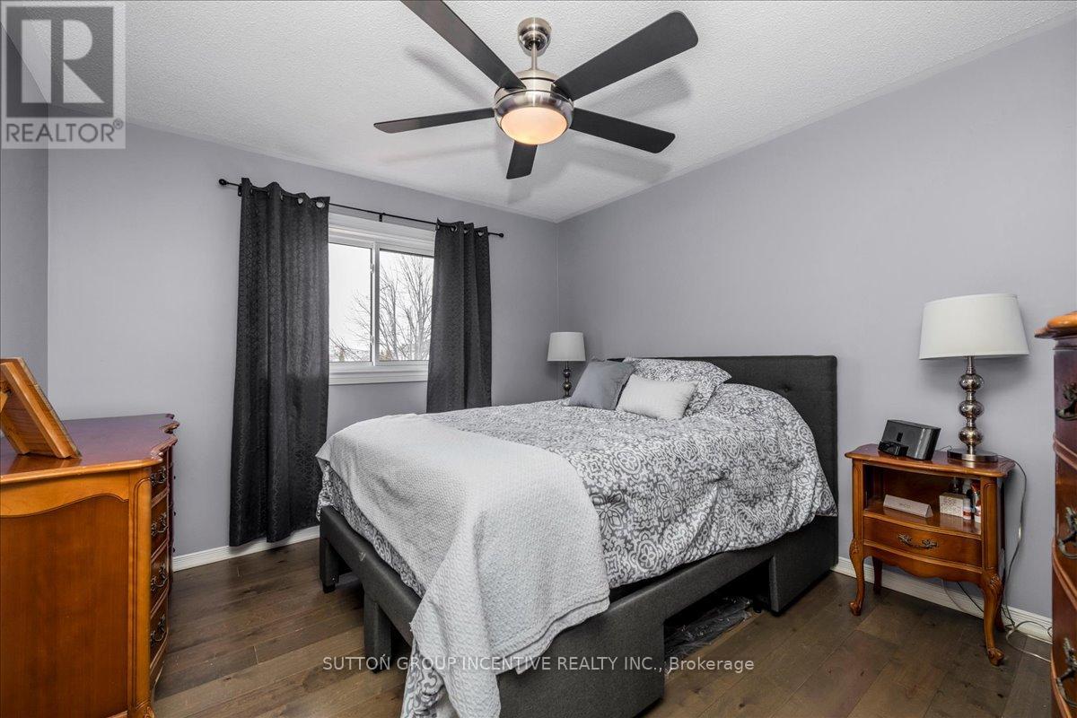 392 Big Bay Point Road, Barrie, Ontario  L4N 8A2 - Photo 13 - S12243468