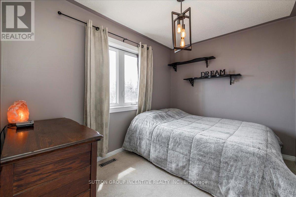 392 Big Bay Point Road, Barrie, Ontario  L4N 8A2 - Photo 14 - S12243468