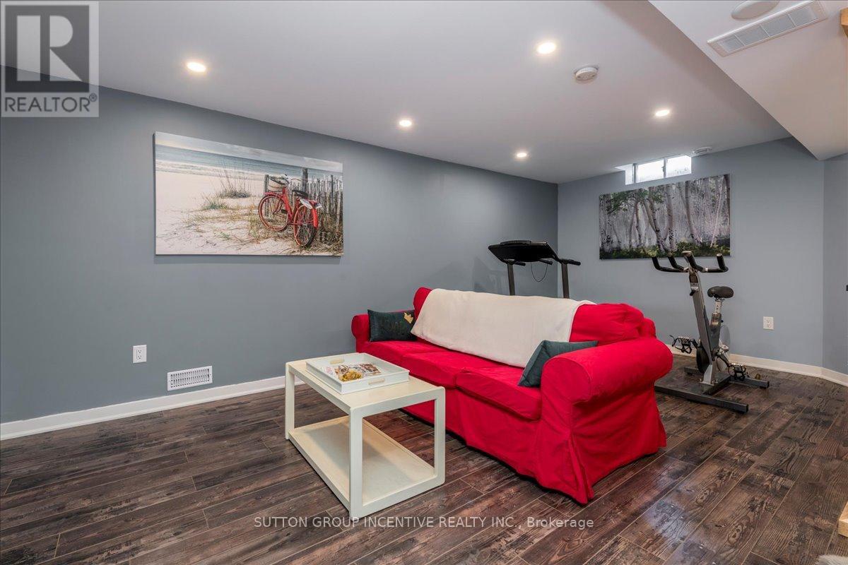 392 Big Bay Point Road, Barrie, Ontario  L4N 8A2 - Photo 16 - S12243468