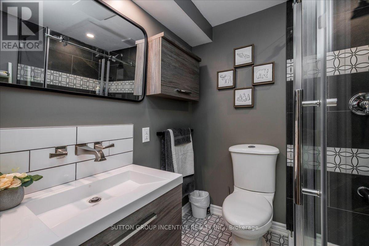 392 Big Bay Point Road, Barrie, Ontario  L4N 8A2 - Photo 18 - S12243468