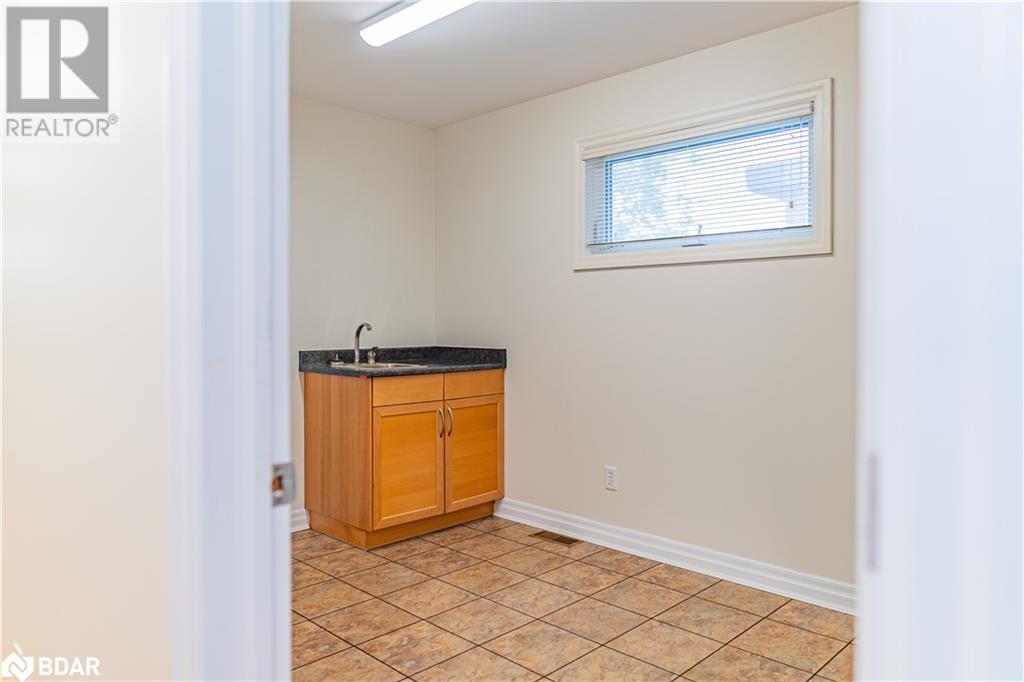 153 Colborne Street W, Orillia, Ontario  L3V 2Z4 - Photo 29 - 40726204