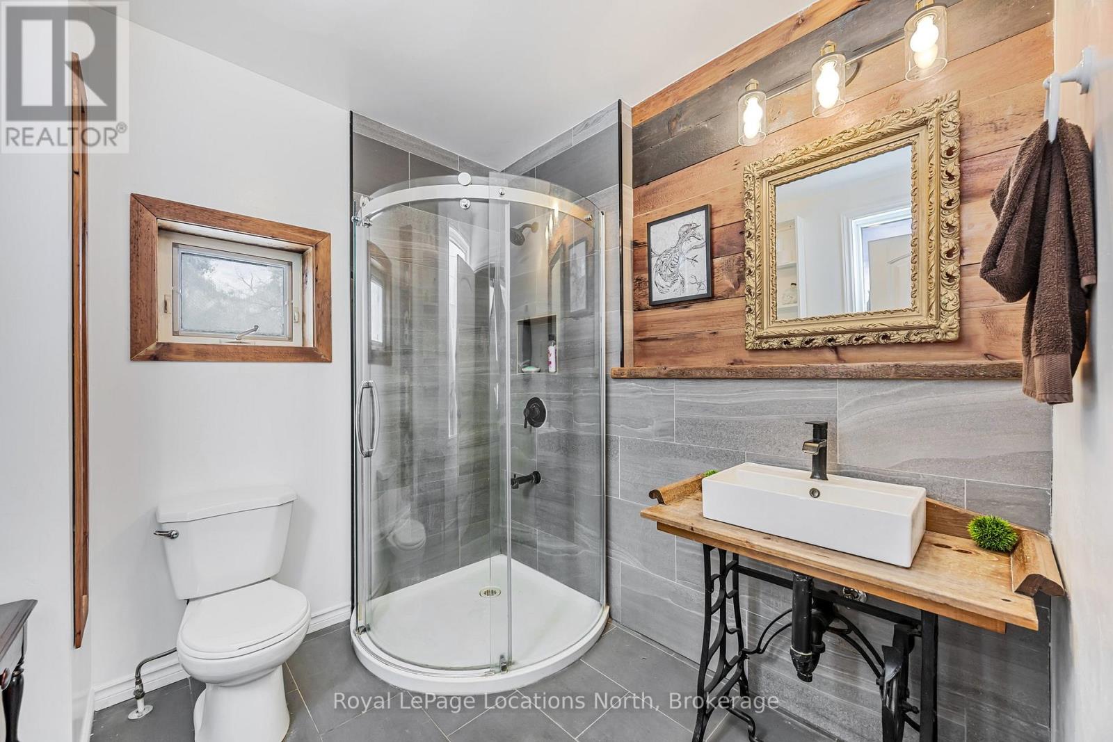 148 Marsh Street, Blue Mountains, Ontario  N0H 1J0 - Photo 17 - X12231336