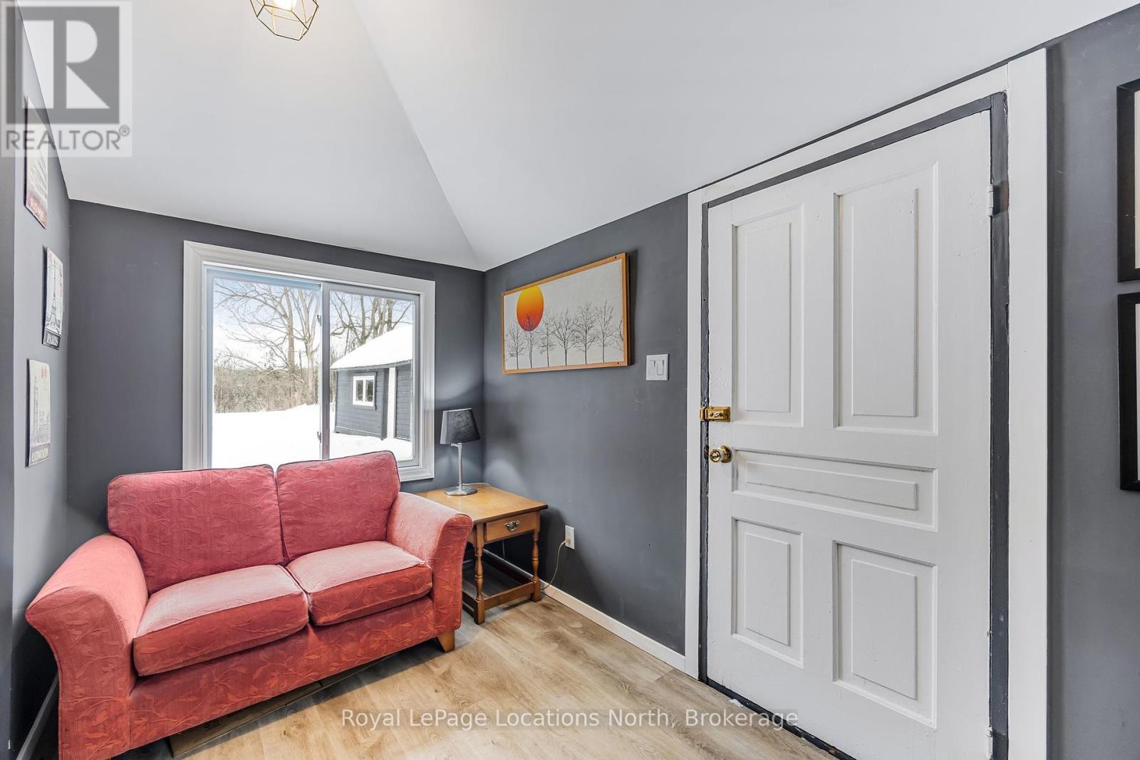 148 Marsh Street, Blue Mountains, Ontario  N0H 1J0 - Photo 6 - X12231336