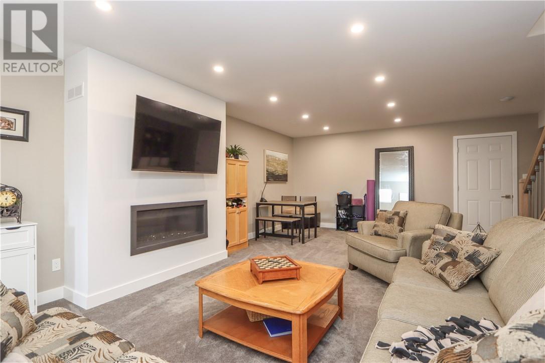 54 Oak Street, Capreol, Ontario  P0M 1H0 - Photo 39 - 2123141