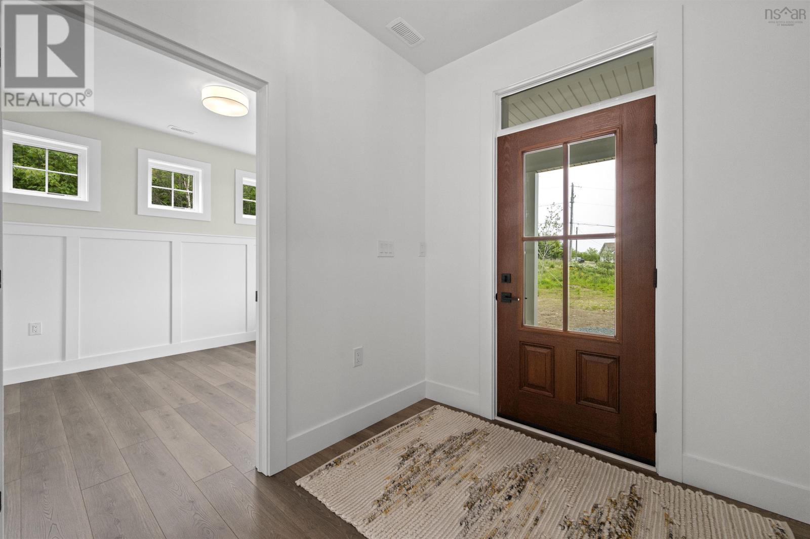 Property at 84 Sugarwood Court image 4