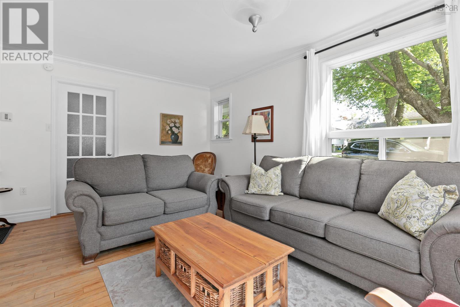 Property at 3030 Connolly Street image 4