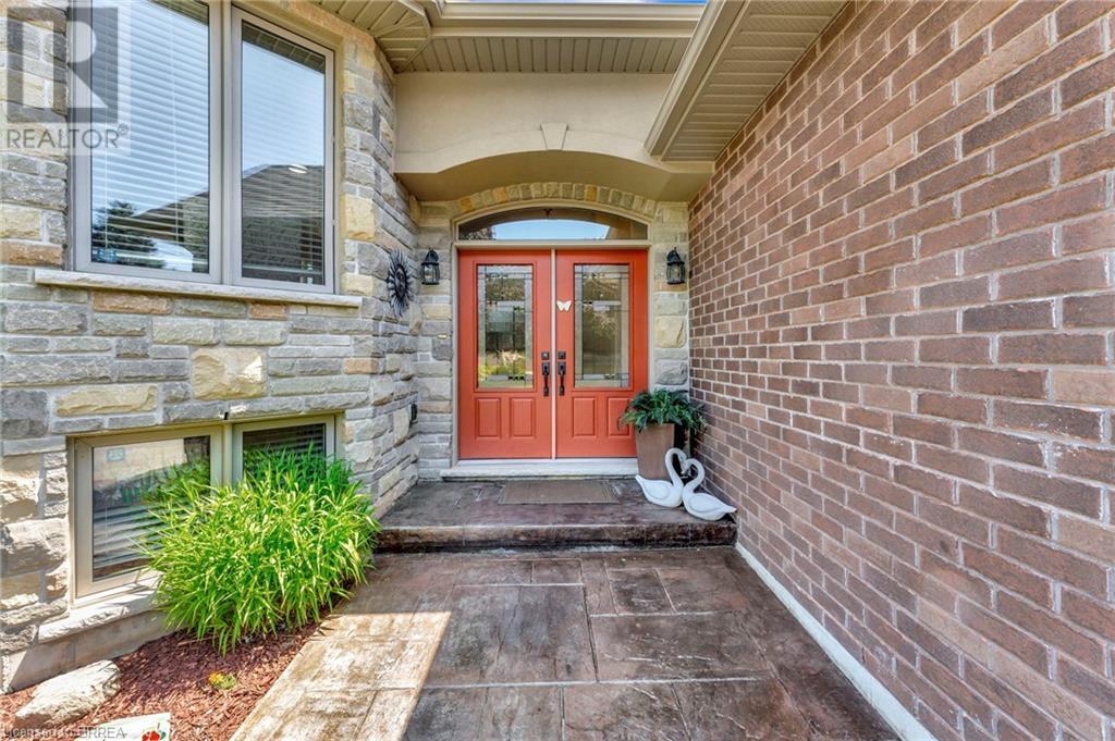 Property at 14 ROBINSON Road image 5