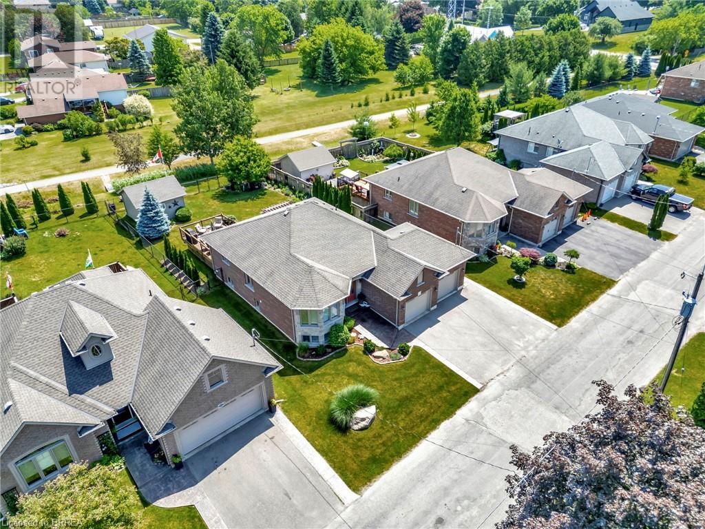 Property at 14 ROBINSON Road image 2