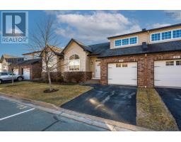 13 Aquavista Lane