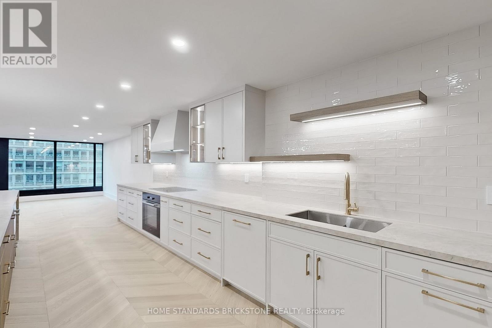 1009 - 110 Bloor Street W, Toronto, Ontario  M5S 2W7 - Photo 13 - C12243567