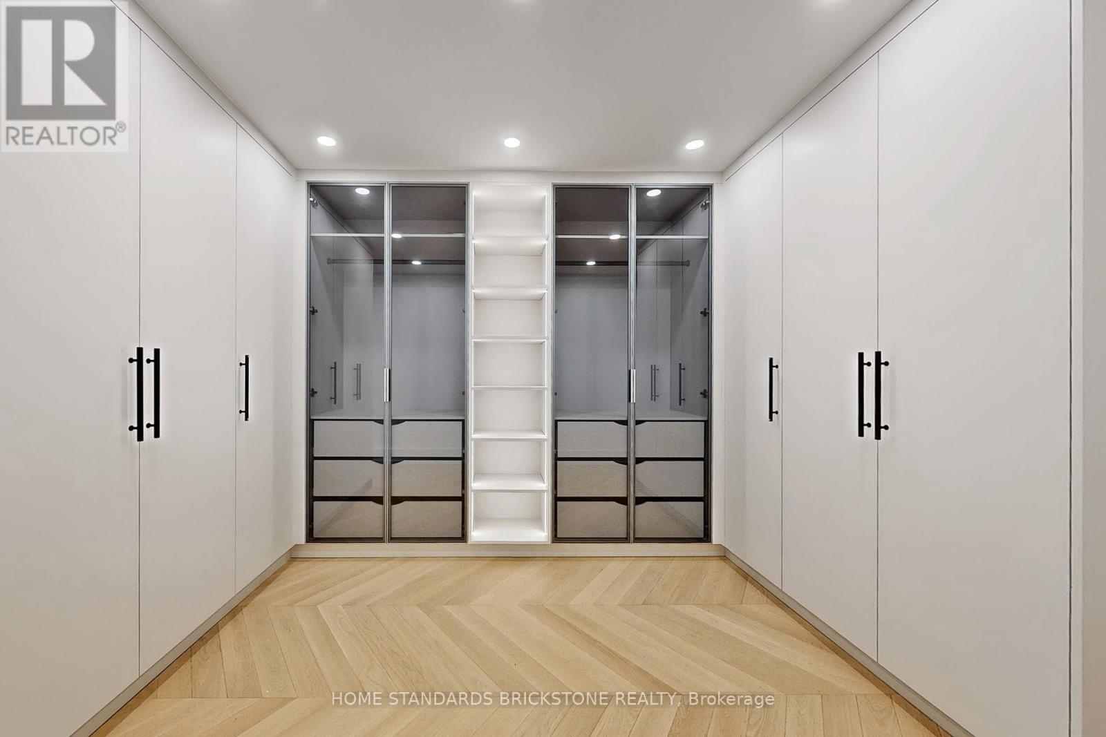 1009 - 110 Bloor Street W, Toronto, Ontario  M5S 2W7 - Photo 21 - C12243567