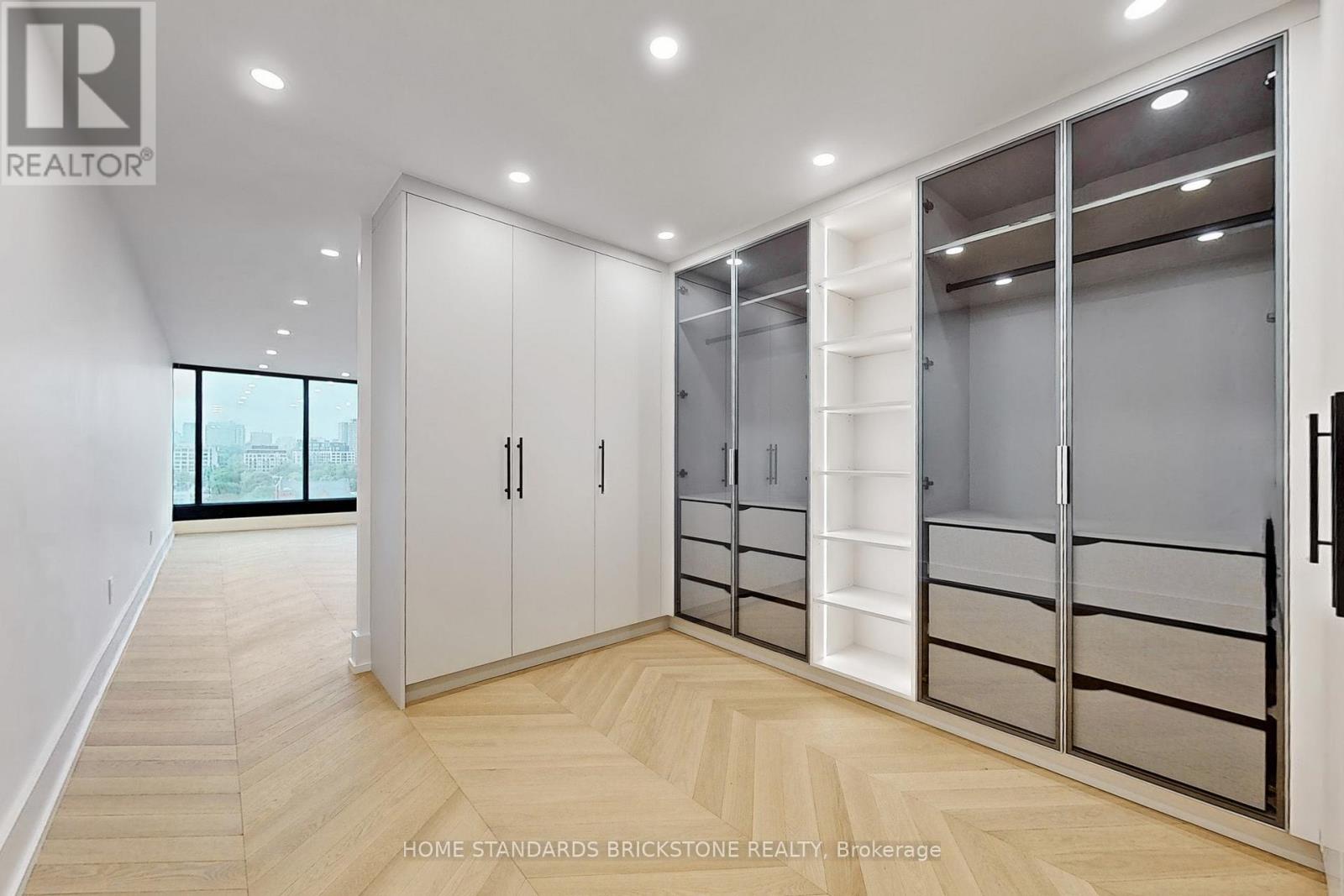 1009 - 110 Bloor Street W, Toronto, Ontario  M5S 2W7 - Photo 22 - C12243567