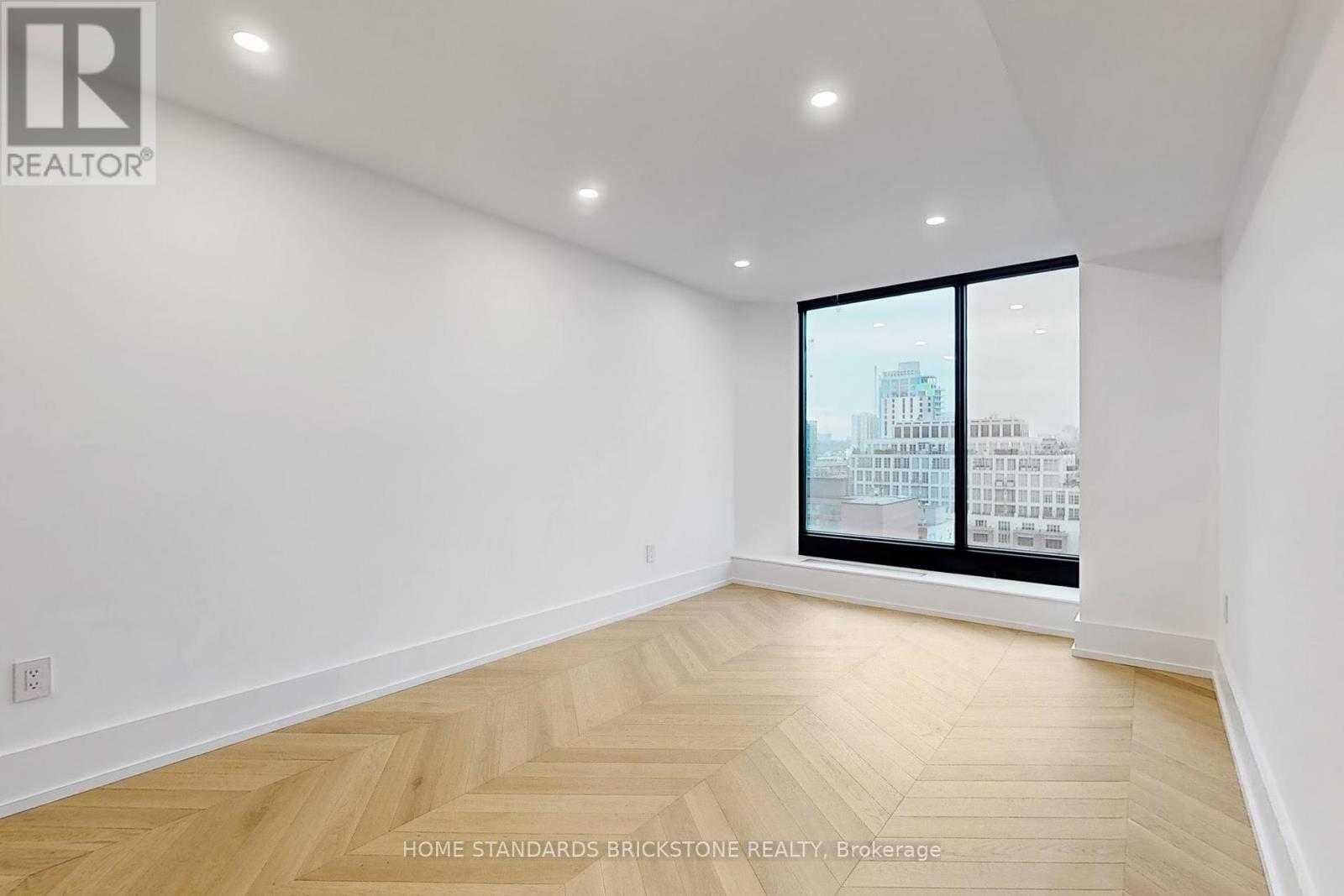 1009 - 110 Bloor Street W, Toronto, Ontario  M5S 2W7 - Photo 28 - C12243567
