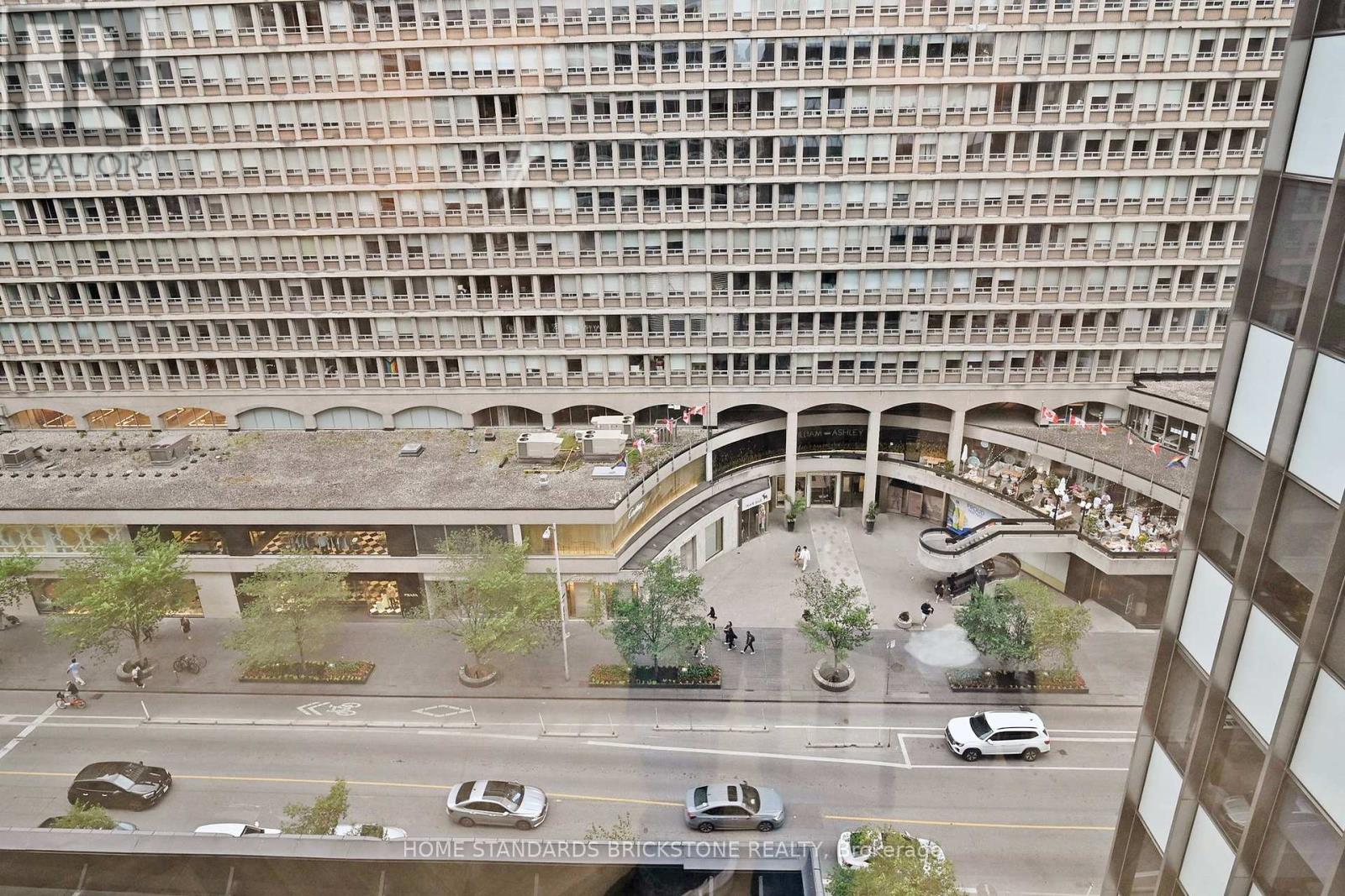 1009 - 110 Bloor Street W, Toronto, Ontario  M5S 2W7 - Photo 37 - C12243567