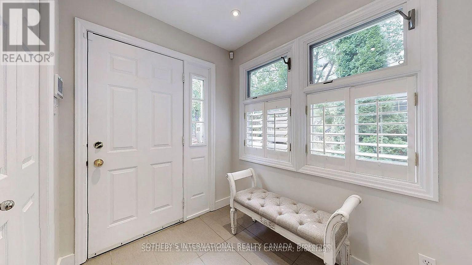 Property at 182 DUPLEX AVENUE image 4