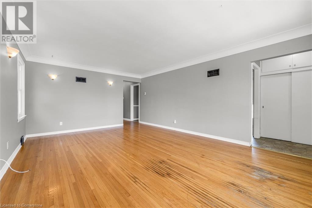Property at 87 HOMEWOOD Avenue image 5