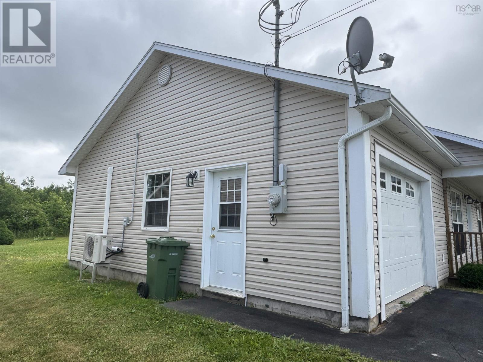 Property at 2386 North Avenue image 3