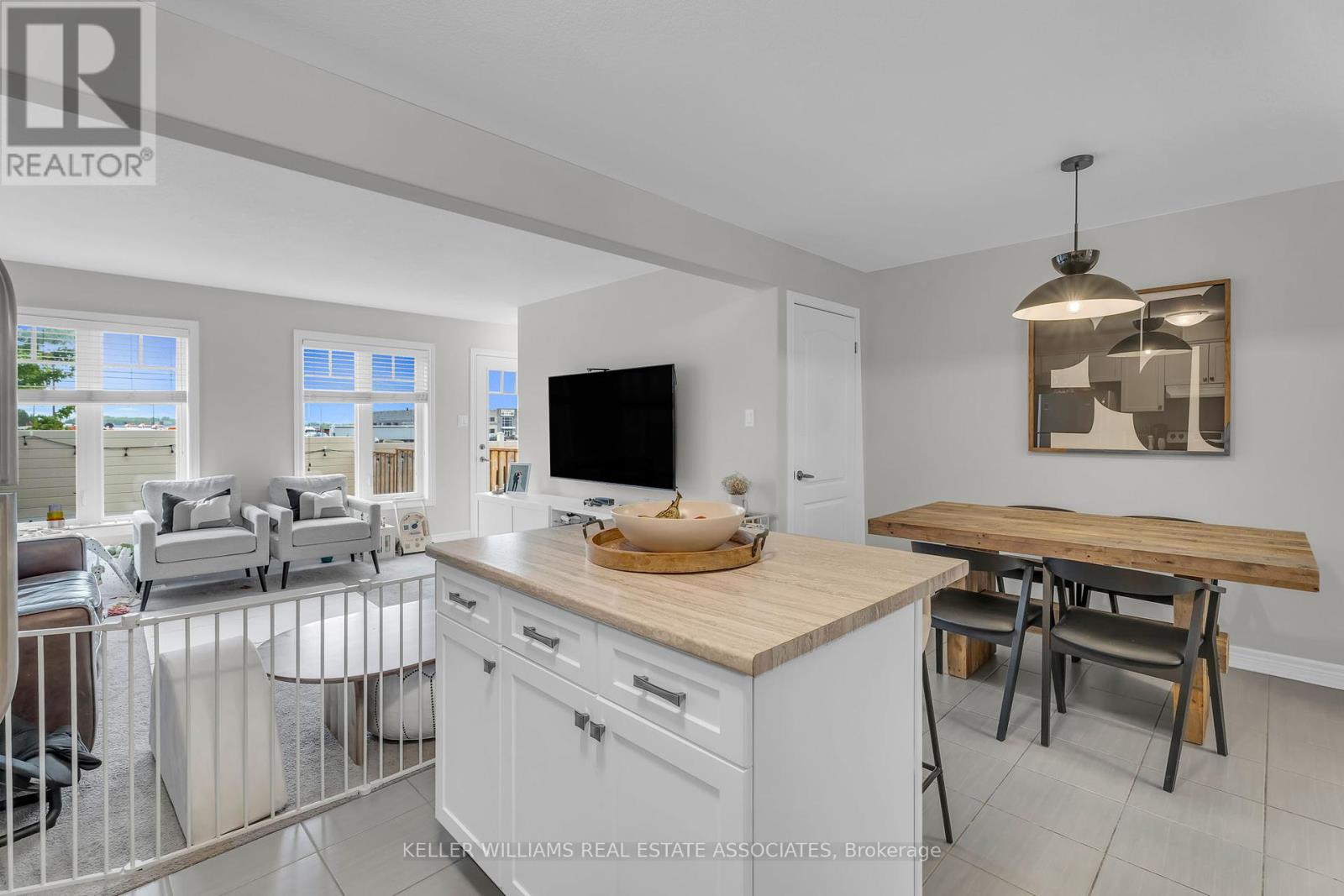 114 Winterton Court, Orangeville, Ontario  L9W 5H8 - Photo 14 - W12243569