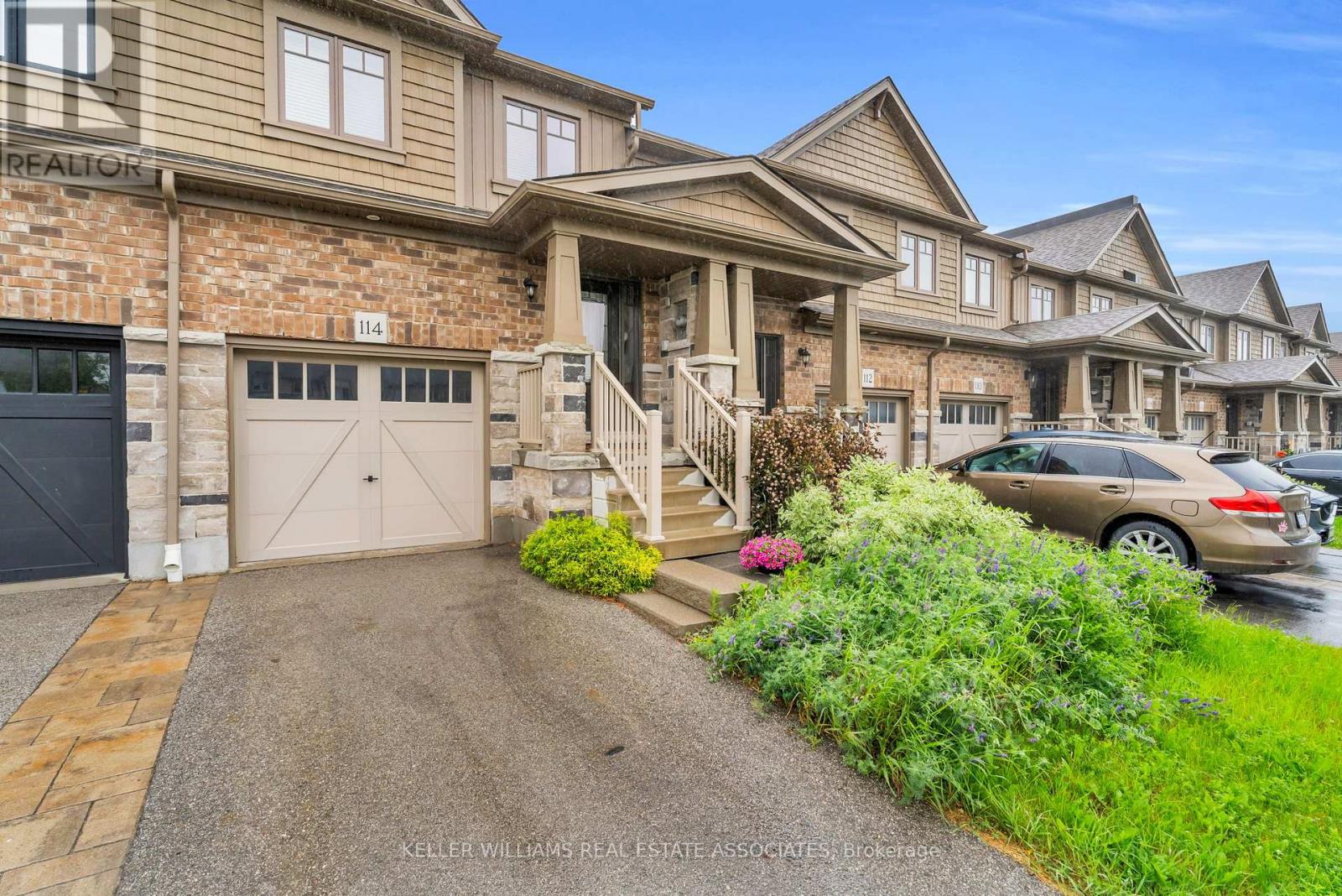 114 Winterton Court, Orangeville, Ontario  L9W 5H8 - Photo 4 - W12243569