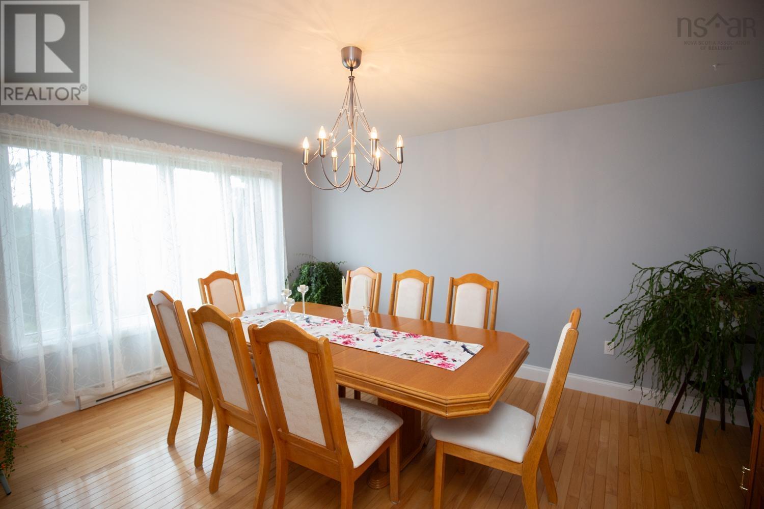 489 Salmon River Road, Valley, Nova Scotia  B6L 4E7 - Photo 10 - 202514894