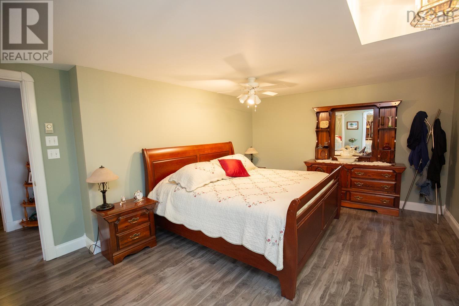 489 Salmon River Road, Valley, Nova Scotia  B6L 4E7 - Photo 19 - 202514894