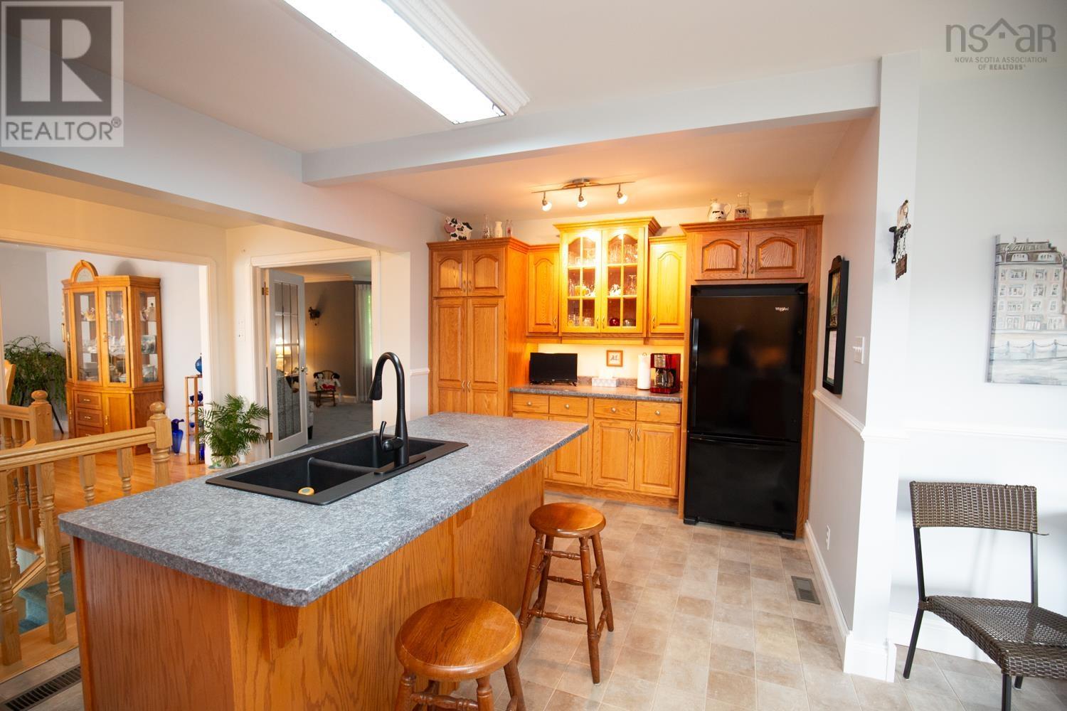 489 Salmon River Road, Valley, Nova Scotia  B6L 4E7 - Photo 7 - 202514894