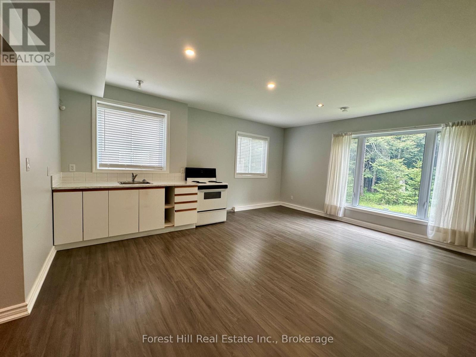 473 Carmichael Drive, North Bay, Ontario  P1B 8G2 - Photo 28 - X12243579