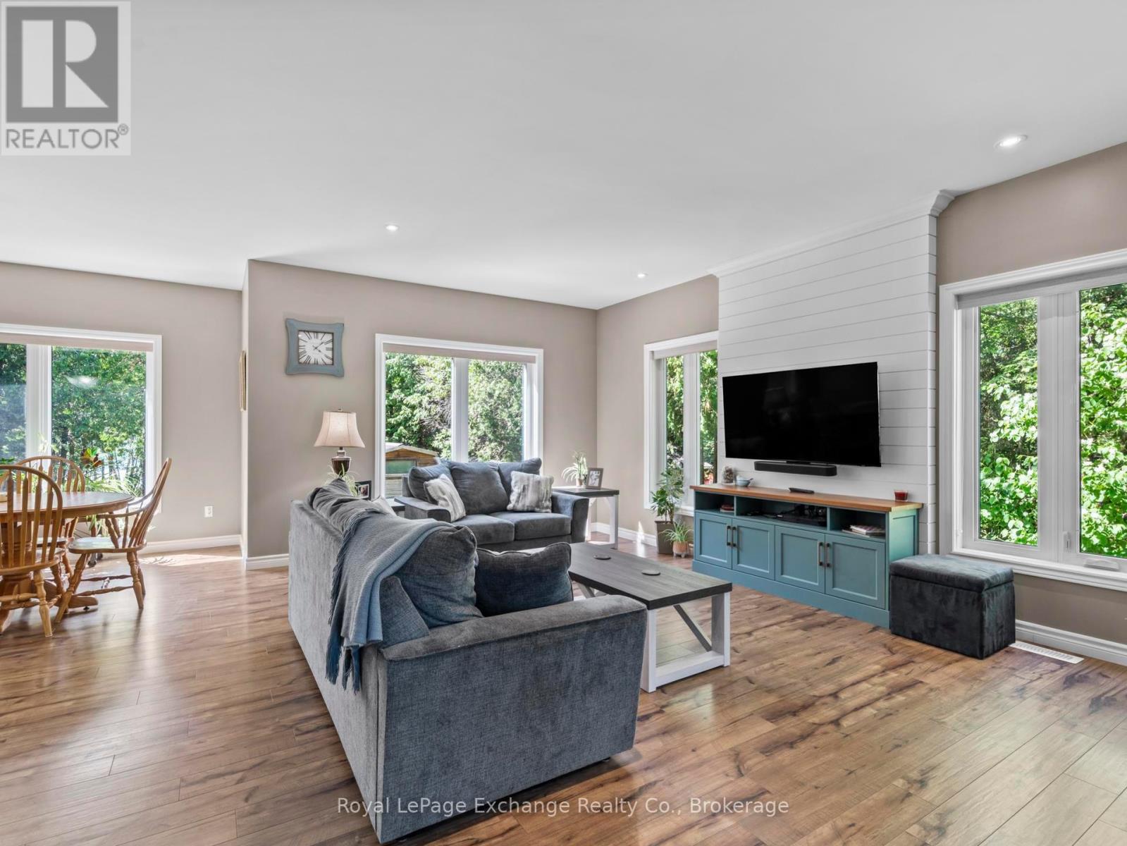 14 Kuehner Street, Kincardine, Ontario  N0G 2T0 - Photo 13 - X12243596
