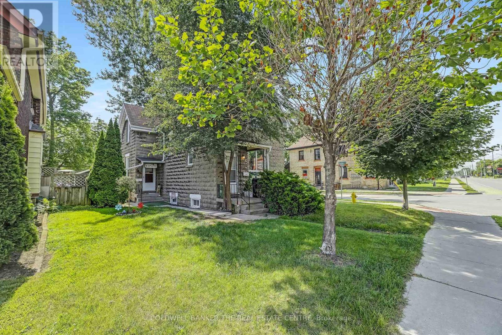 281 Egerton Street, London East (East L), Ontario  N5Z 2H1 - Photo 2 - X12243385