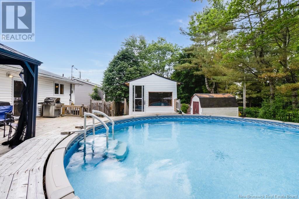 Property at 26 Matthews Court image 4