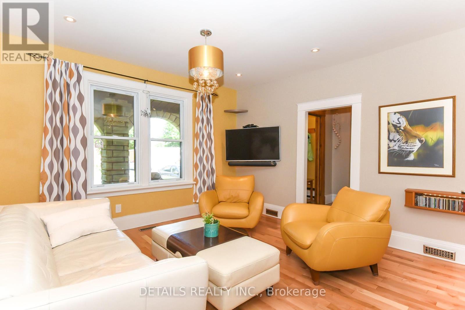 Property at 1282 THAMES STREET image 4