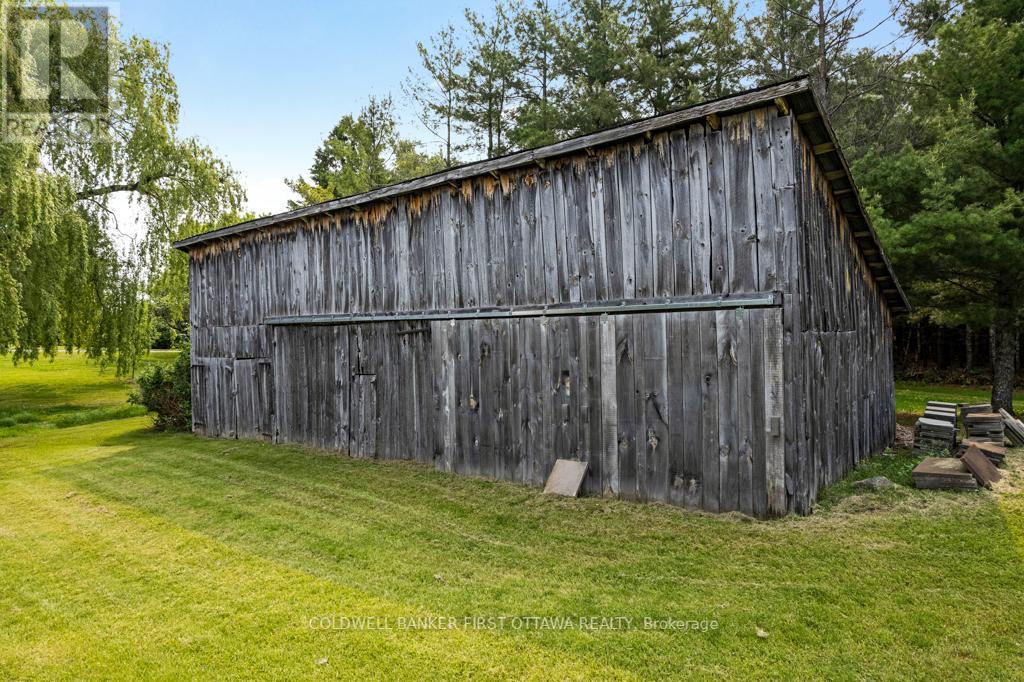 2603 Ramsay 6d Concession, Mississippi Mills, Ontario  K0A 1A0 - Photo 35 - X12243644