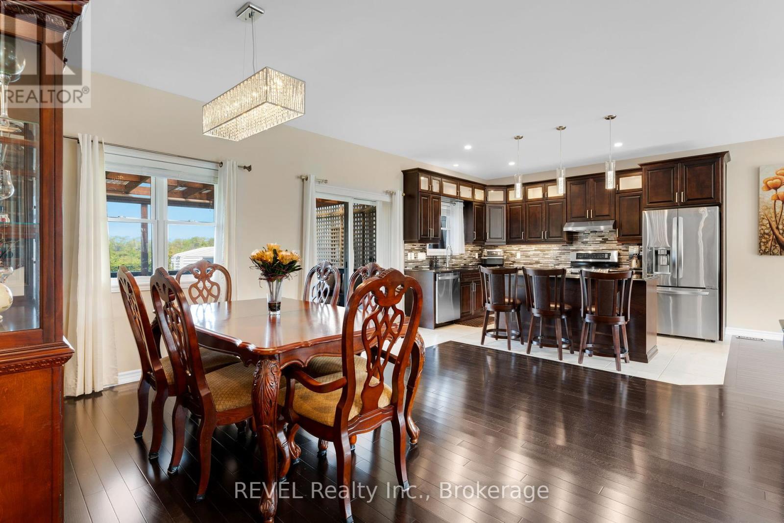 181 Hetram Court, Fort Erie, Ontario  L0S 1B0 - Photo 19 - X12243659