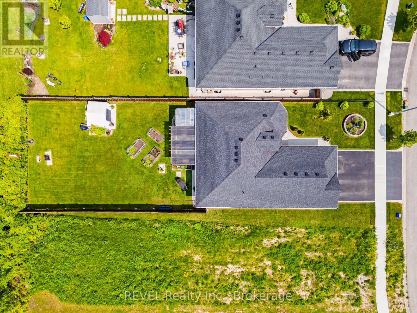 181 Hetram Court, Fort Erie, Ontario  L0S 1B0 - Photo 44 - X12243659
