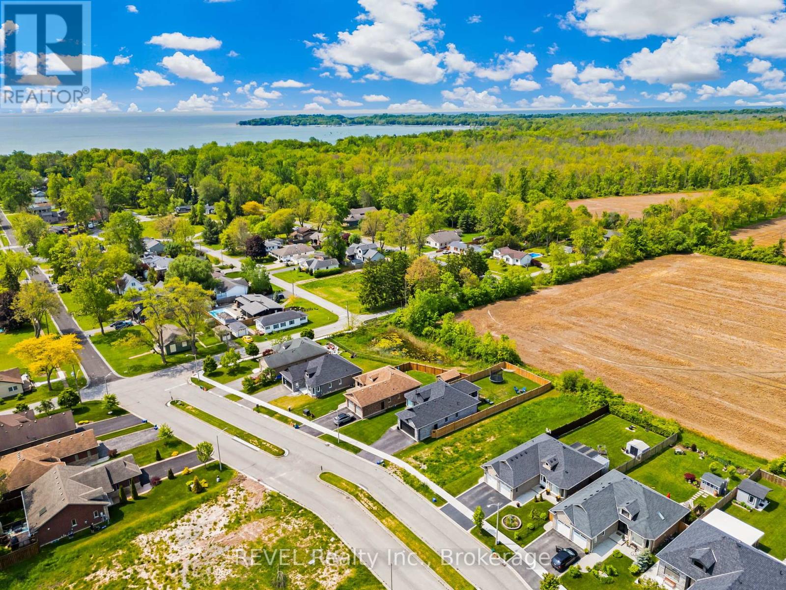 181 Hetram Court, Fort Erie, Ontario  L0S 1B0 - Photo 47 - X12243659