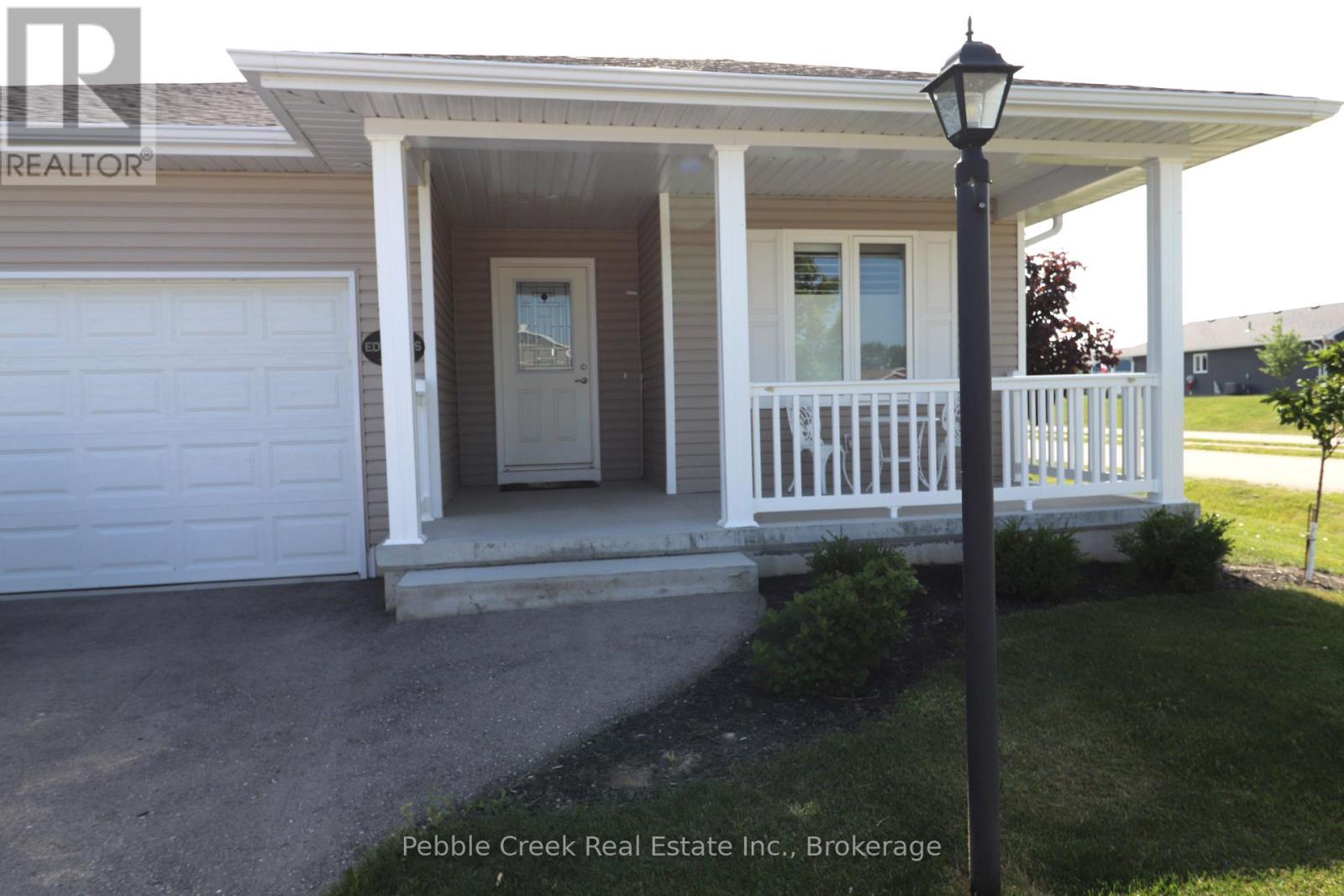 18 Windward Way N, Ashfield-Colborne-Wawanosh (Colborne Twp), Ontario  N7A 0B2 - Photo 2 - X12243649
