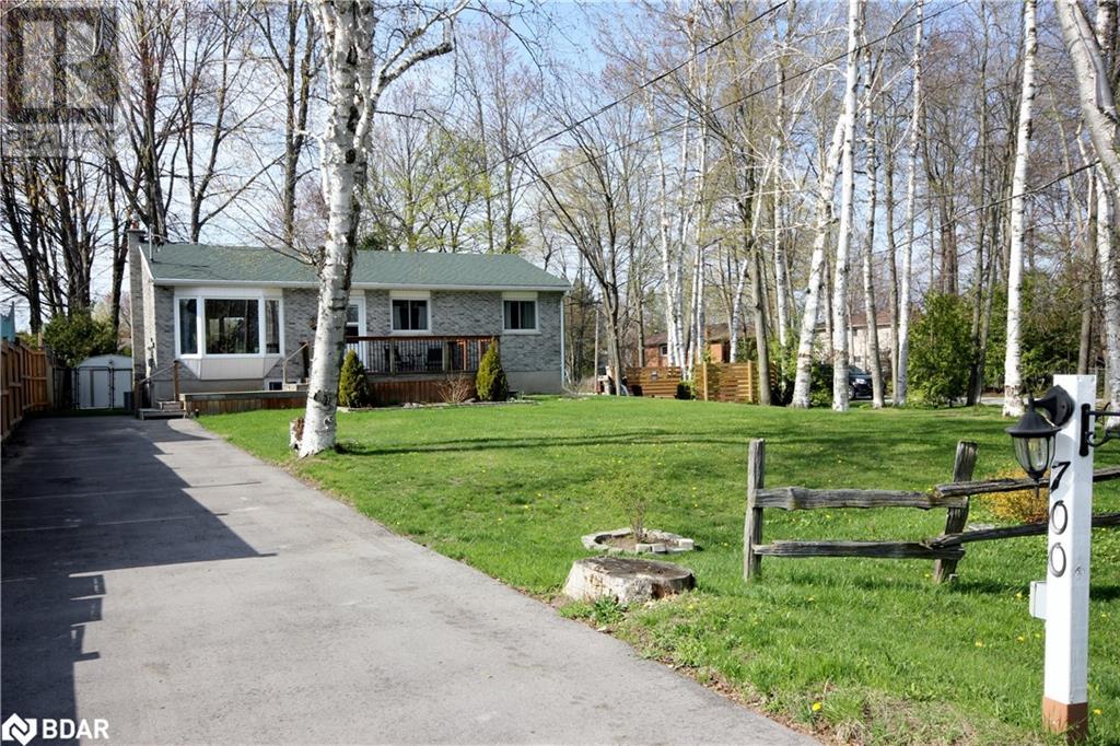 Property at 700 JAMES Street image 2