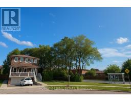 47 SANDALE GARDENS, Toronto, Ontario