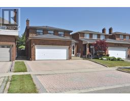 136 OLIVER LANE, Vaughan, Ontario