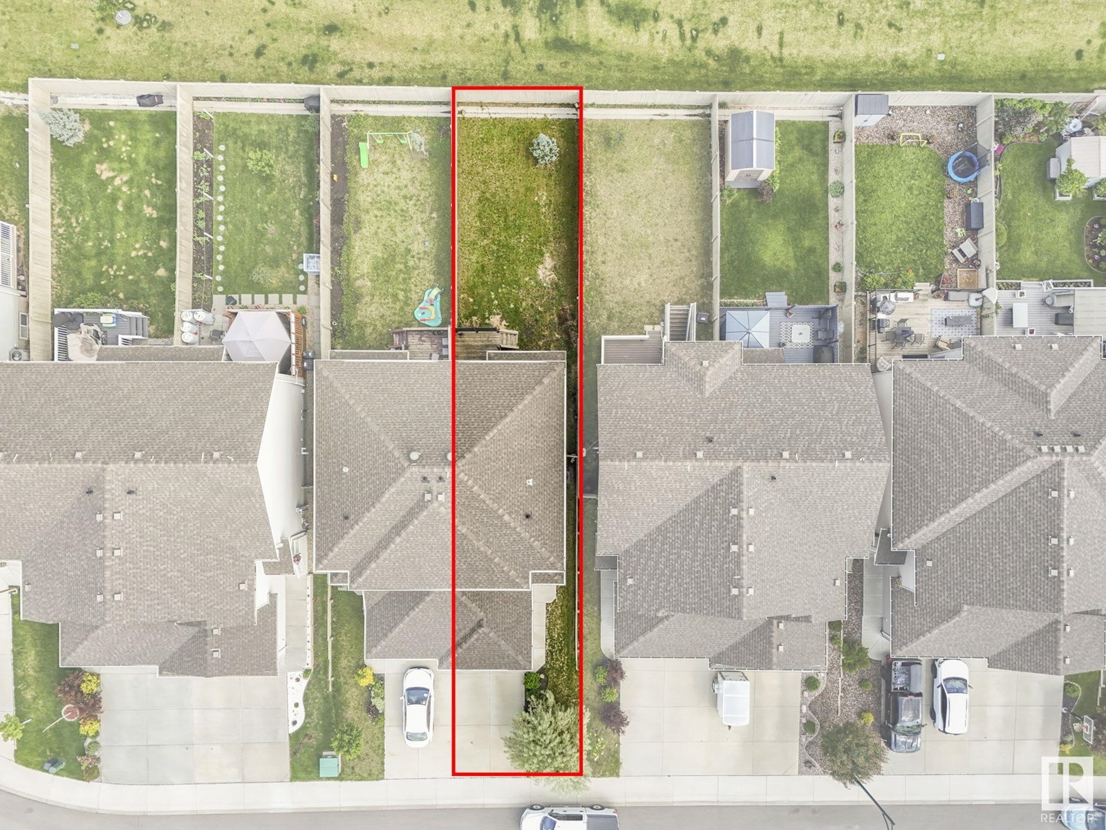 Property at 4443 5 ST NW image 3