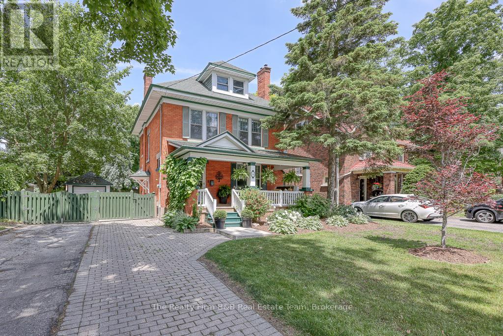 285 Ingersoll Avenue, Woodstock, Ontario  N4S 4W8 - Photo 2 - X12243731
