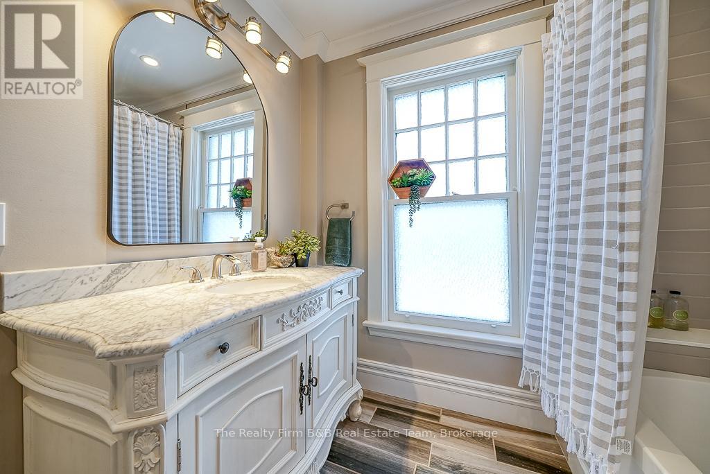 285 Ingersoll Avenue, Woodstock, Ontario  N4S 4W8 - Photo 23 - X12243731