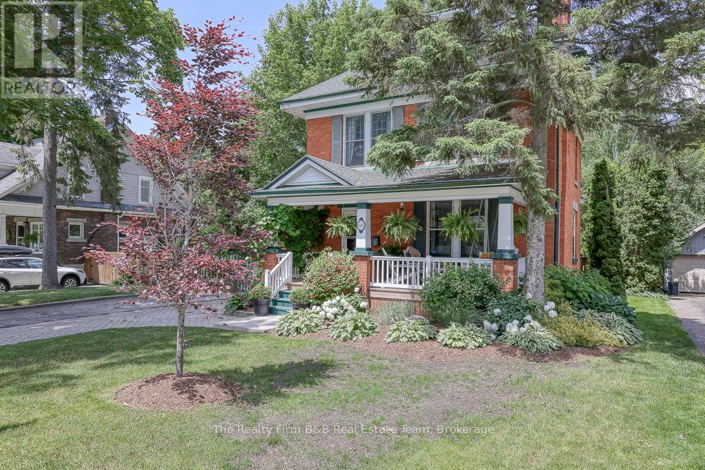 285 Ingersoll Avenue, Woodstock, Ontario  N4S 4W8 - Photo 3 - X12243731