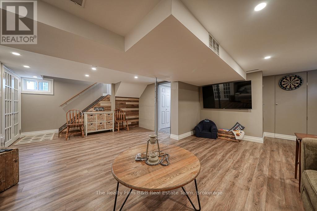 285 Ingersoll Avenue, Woodstock, Ontario  N4S 4W8 - Photo 34 - X12243731