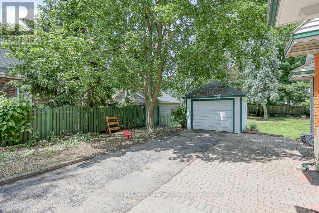285 Ingersoll Avenue, Woodstock, Ontario  N4S 4W8 - Photo 43 - X12243731